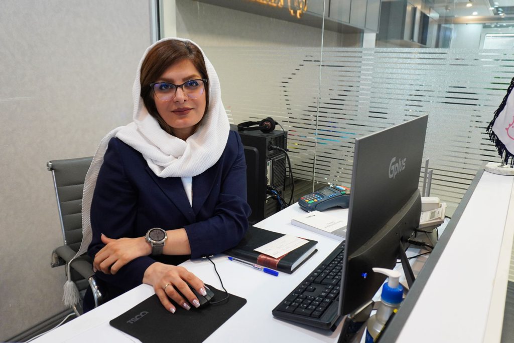 راینوشاپ